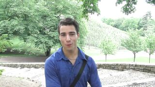 JACK IS SEDUCING GINO